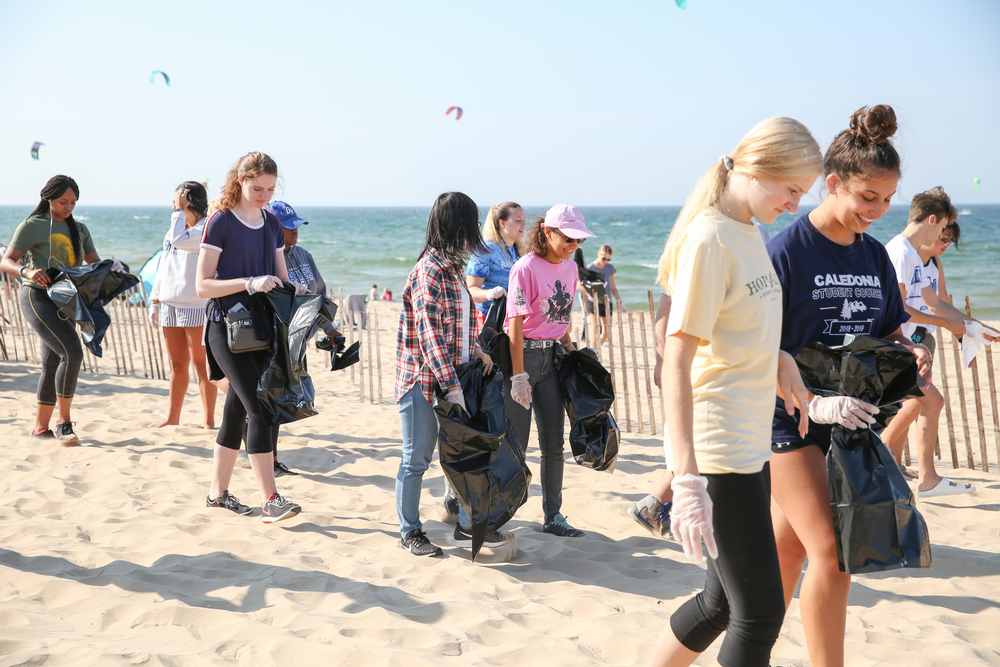 GVSU Beach Clean Up Collects 7,530 Pieces of Plastic